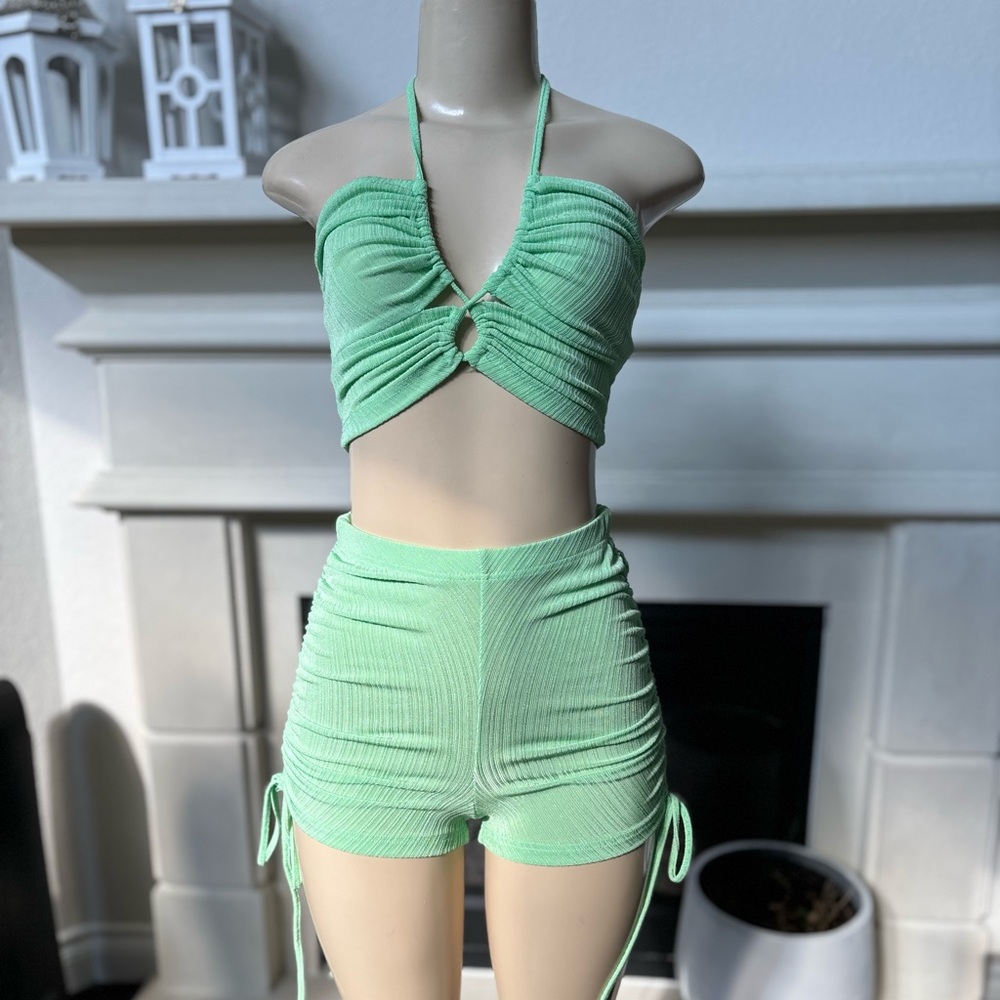 2 piece set